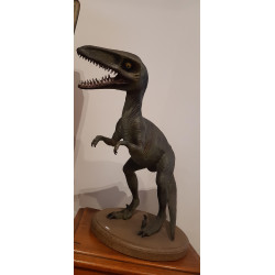DINOSAURO VELOCIRAPTOR IN RESINA