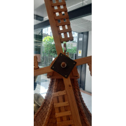 MULINO A VENTO DI LEGNO