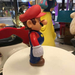 SUPER MARIO BROS STATUA IN PLASTICA   H 51cm