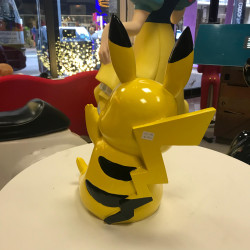STATUA POKEMON  PIKACHU  giallo