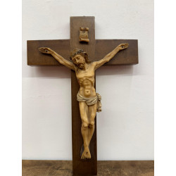 CRISTO IN CROCE di legno