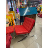 KNOLL.        Sedia Barcellona® e pouff Barcellona®