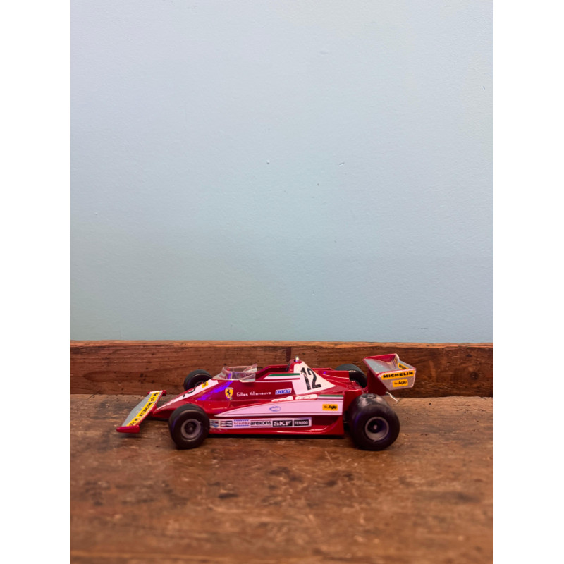MODELLINO FERRARI - GILLES VILLENEUVE