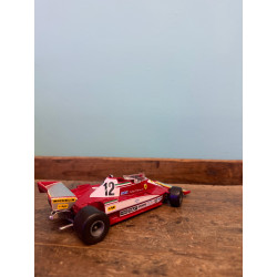 MODELLINO FERRARI - GILLES VILLENEUVE