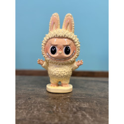 LABUBU (R)  YELLOW - Little 27