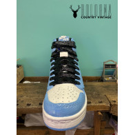 SCARPA - AIR JORDAN 1 North Carolina - 95x60cm